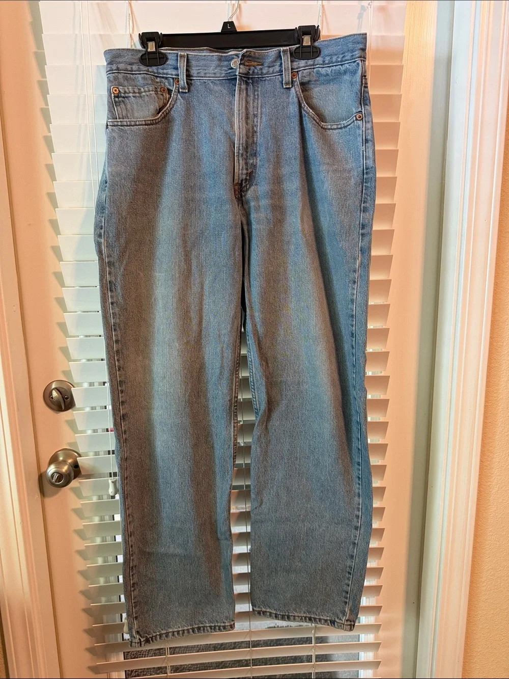 Good Condition Levi’s 550 34x32 Jeans